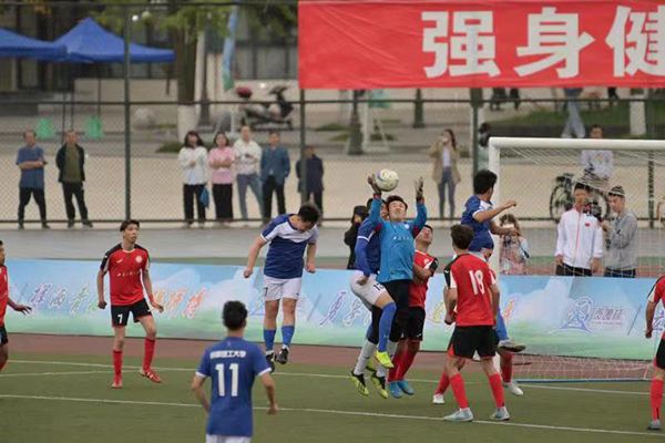 四川足球少年_四川青少年足球俱乐部