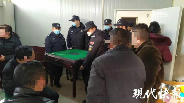 在棋牌室打麻将出现意外_在一个棋牌室打麻将老是输