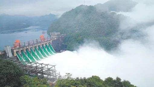 新安江水库泄洪水流走势_新安江水库泄洪下游是哪里