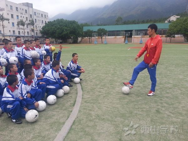 教学足球视频_教学足球视频大全