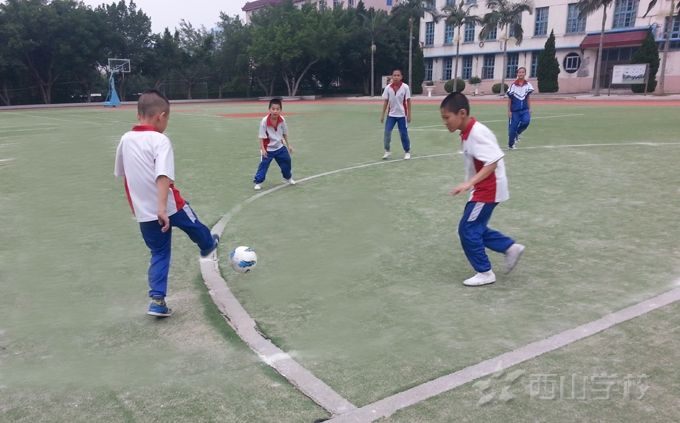 小学足球场地足球网_小学足球比赛场地