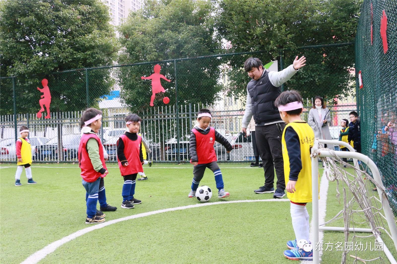 幼儿足球学校_少儿足球培训学校