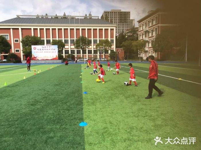 上海普陀女子足球学校_上海普陀女子足球学校地址