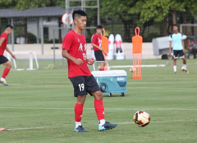 广东足球u18全运会决赛_第十三届全运会足球u18男足