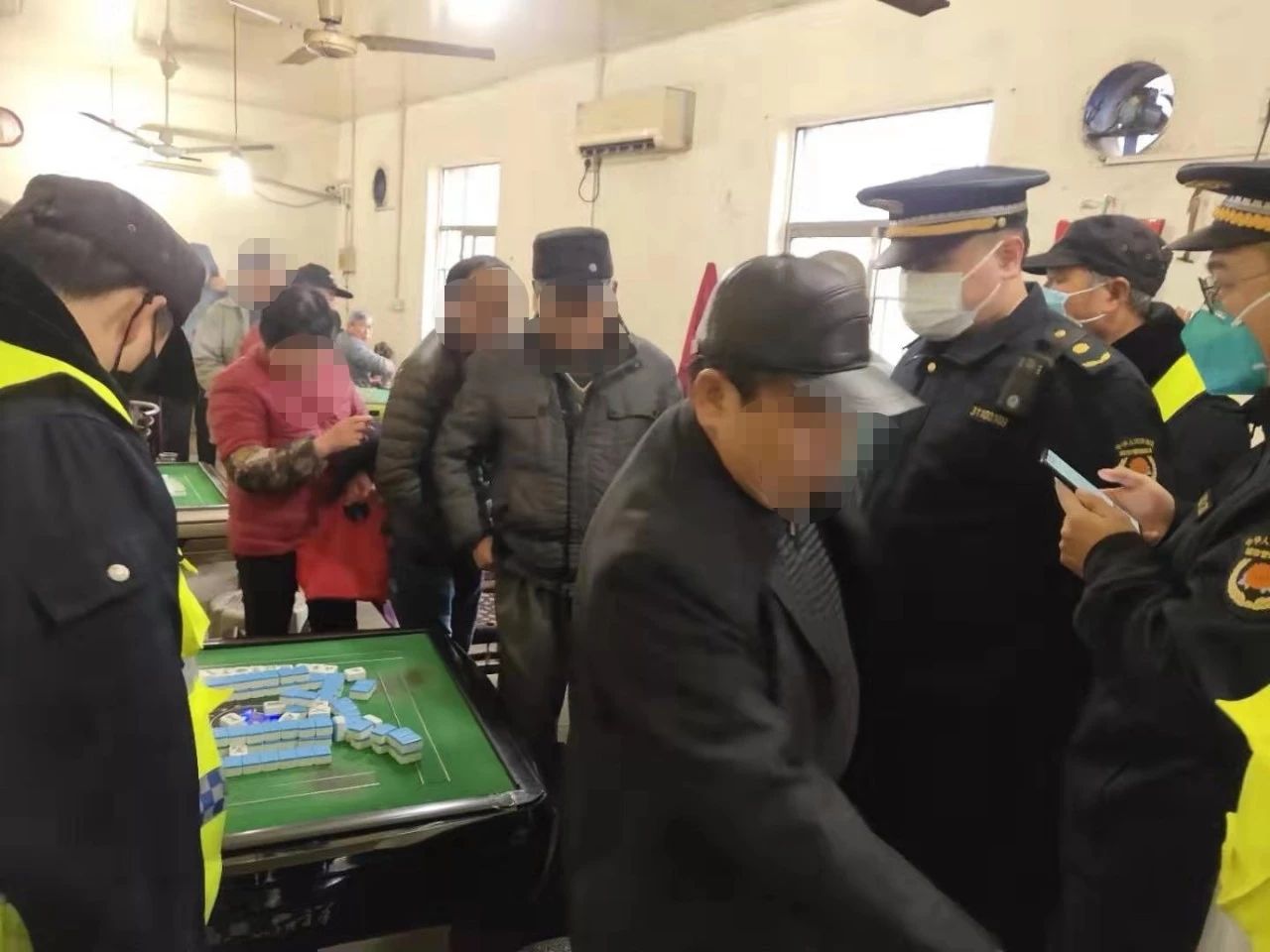 医生说老人到棋牌室打麻将危害_医生说老人到棋牌室打麻将危害大不大