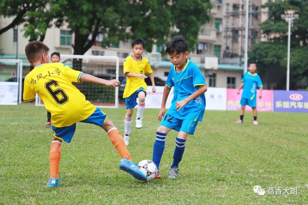 小学生足球_小学生足球用几号球