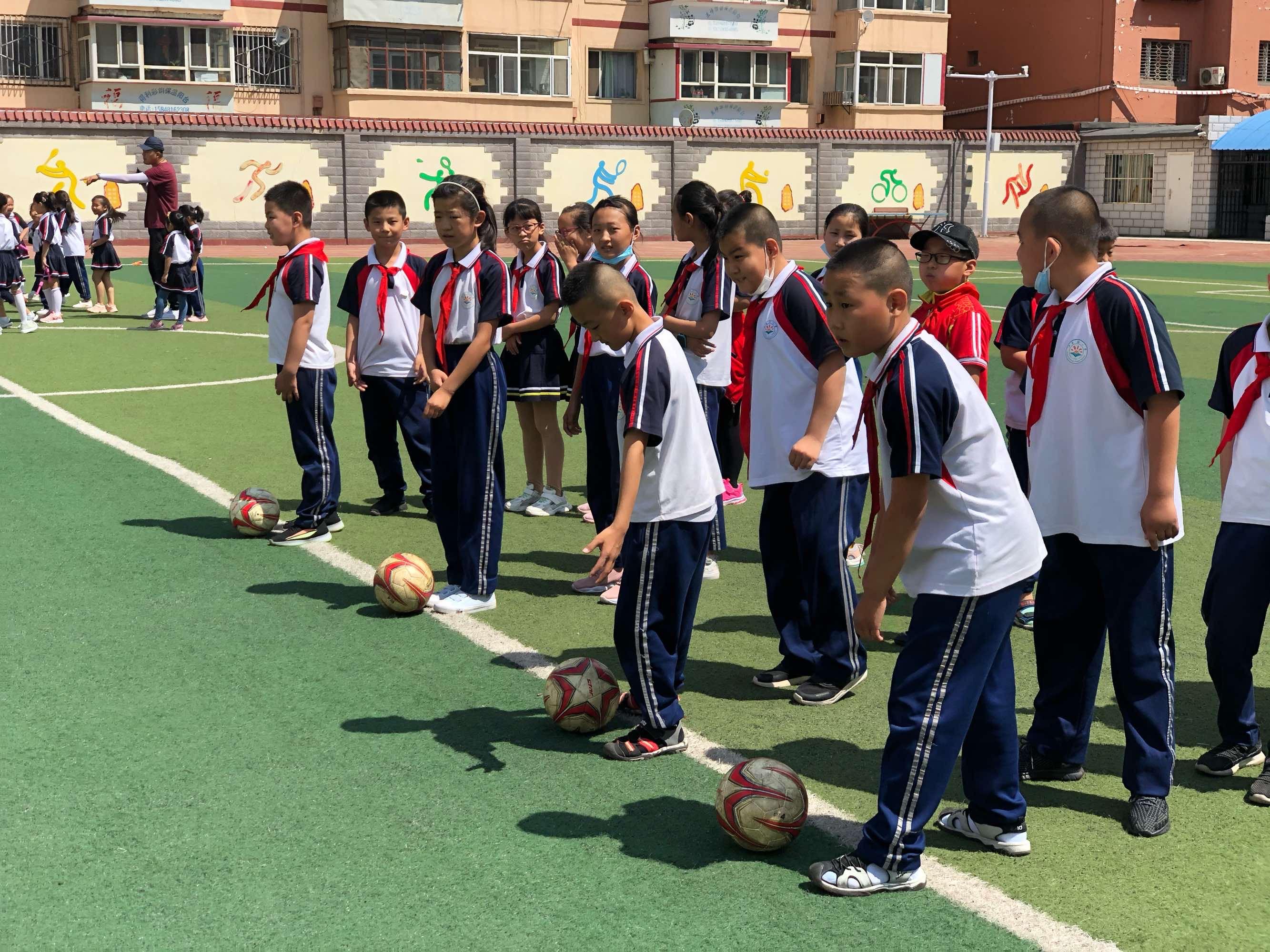 小学体育兴趣小组活动总结_小学体育课外兴趣小组活动总结